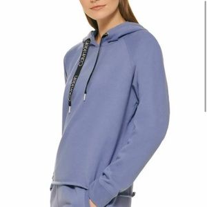 Calvin Klein Cropped Hoodie